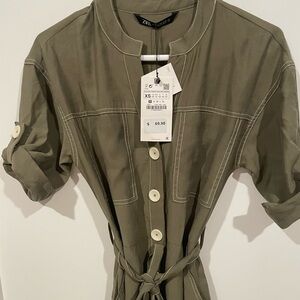 Zara Olive Green Button-Up jumpsuit